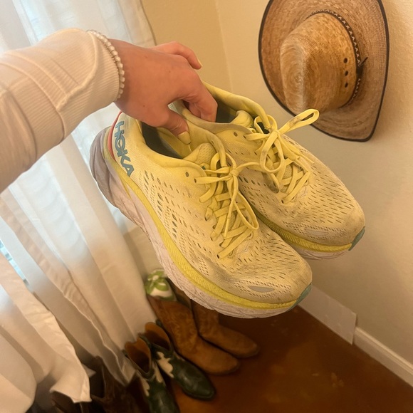 Hoka Shoes - Yellow Hoka Clifton 8